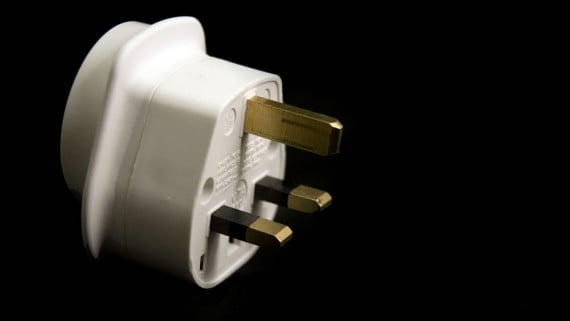 Adaptador de enchufe para viajar a Reino Unido