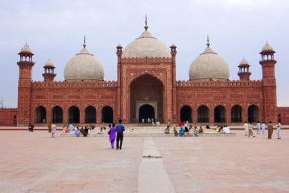 Badshahi Masjid