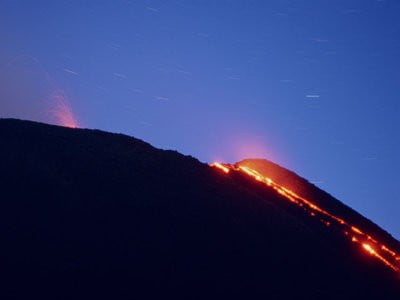 Mapa volcánico & volcanes  erupción