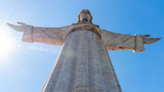 Monumento Nacional del Cristo Rey, Almada, Portugal