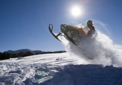 Motos de nieve en Boi Taull