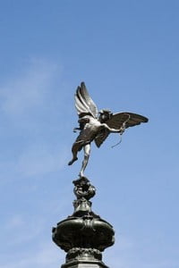 Picadilly Londres escultura