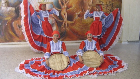 Traje típico de la mujer cesarense