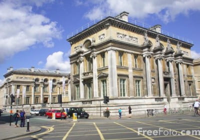 ashmolean-museum-oxford-england