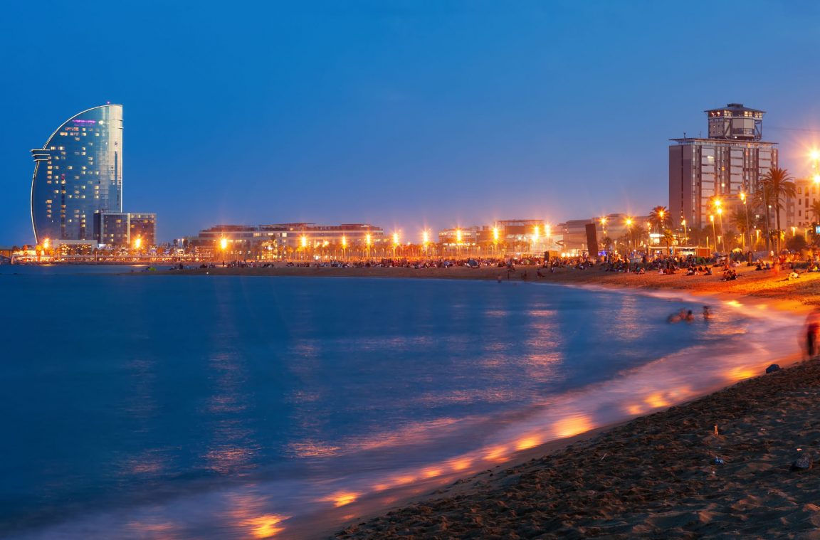 Atardecer en la Barceloneta