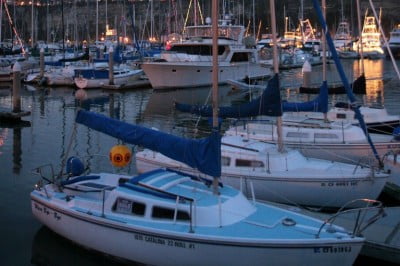 Barco en el puerto de Menorca