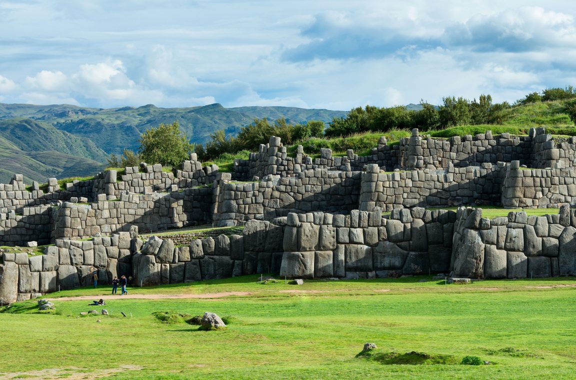 Costumbres del Perú: Sacsayhuaman