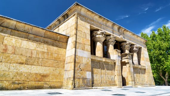 Entrada principal al Templo de Debod