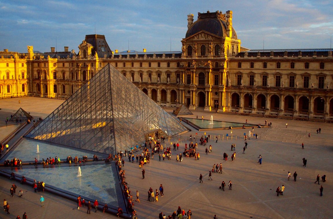 Museo del Louvre, París