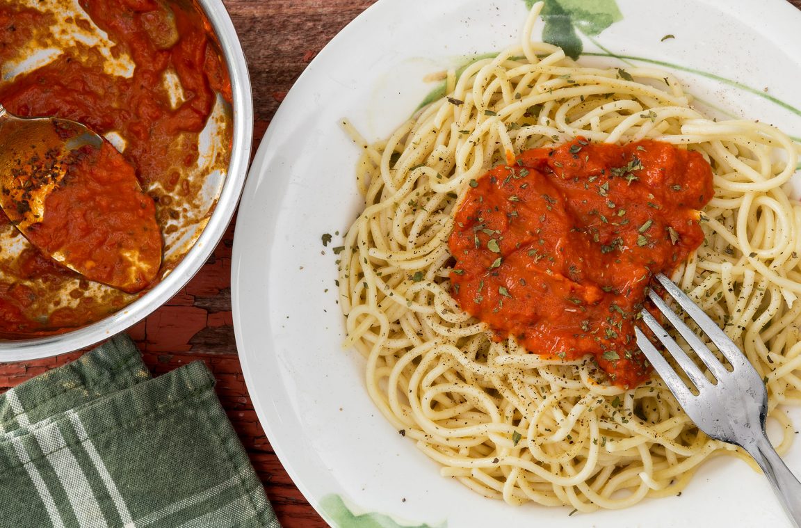 La correcta combinación de pasta y salsa en la gastronomía italiana