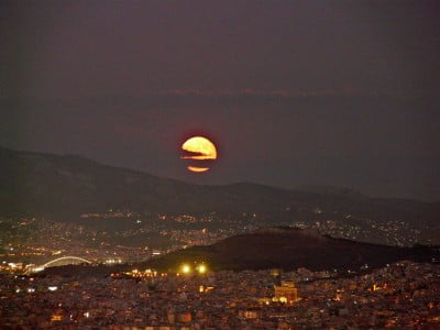 Luna de Atenas