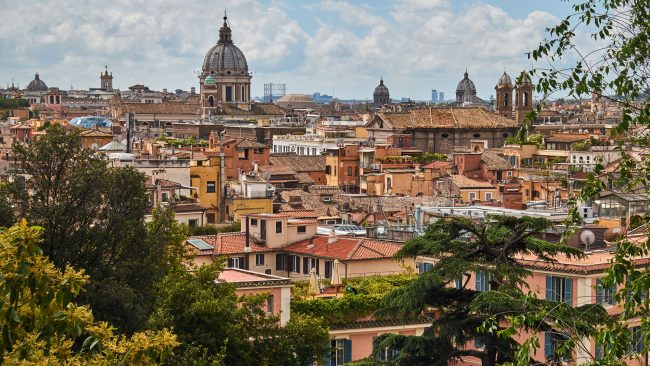 Paisaje de un barrio de viviendas típicas de Roma