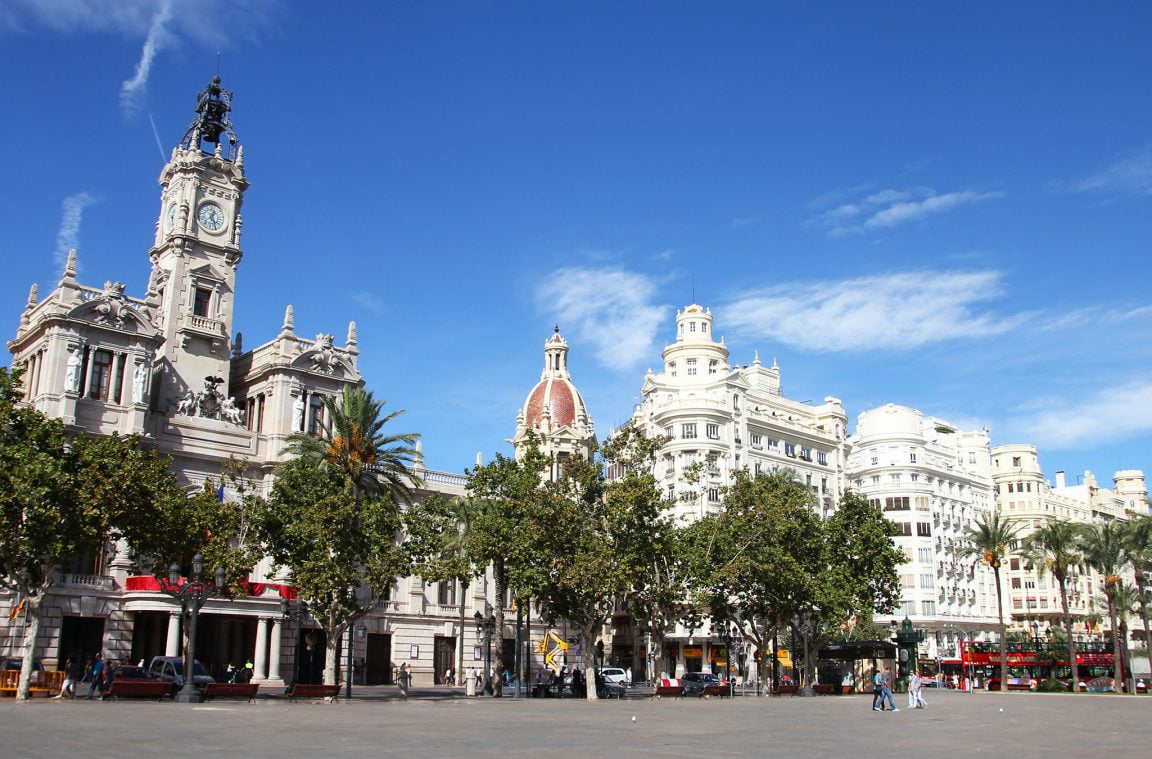 Plaza del Ayuntamiento de Valencia, España