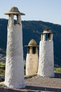 que ver en Granada, chimeneas en La Alpujarra