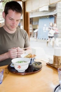 Restaurantes japoneses almorzando