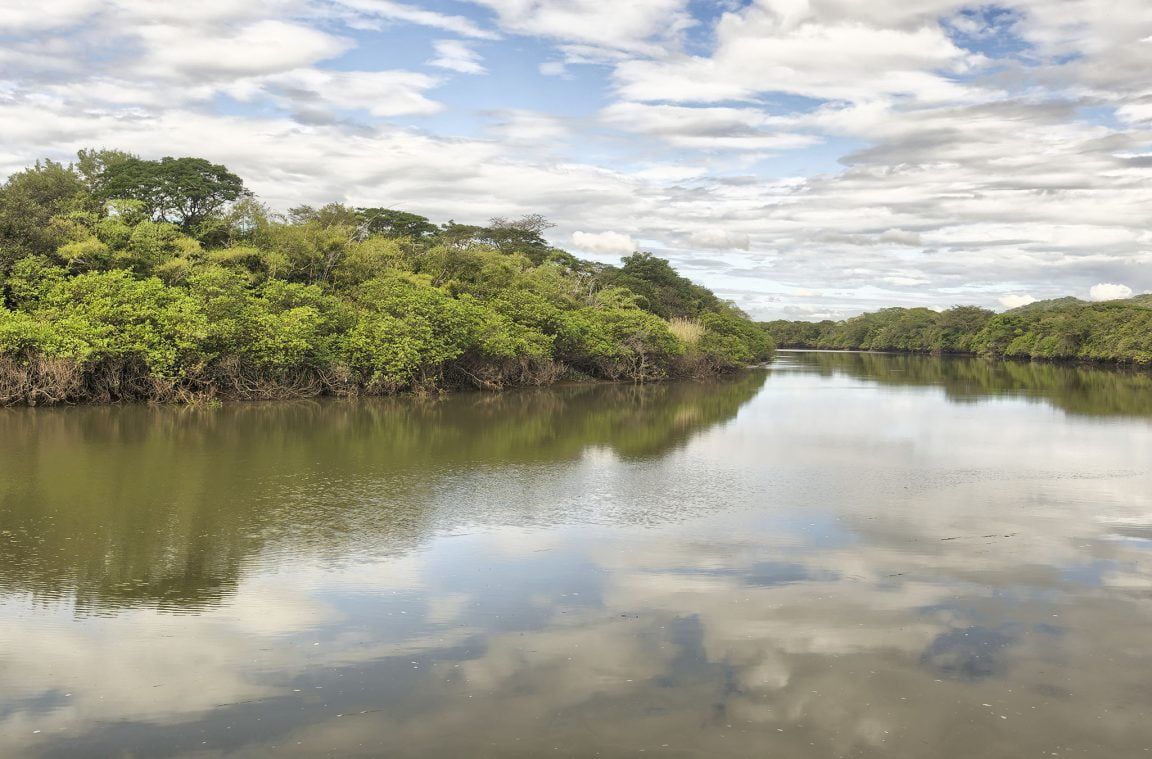 El río Tempisque a su paso por Costa Rica