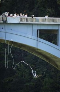 Saltos de Puenting desde puente