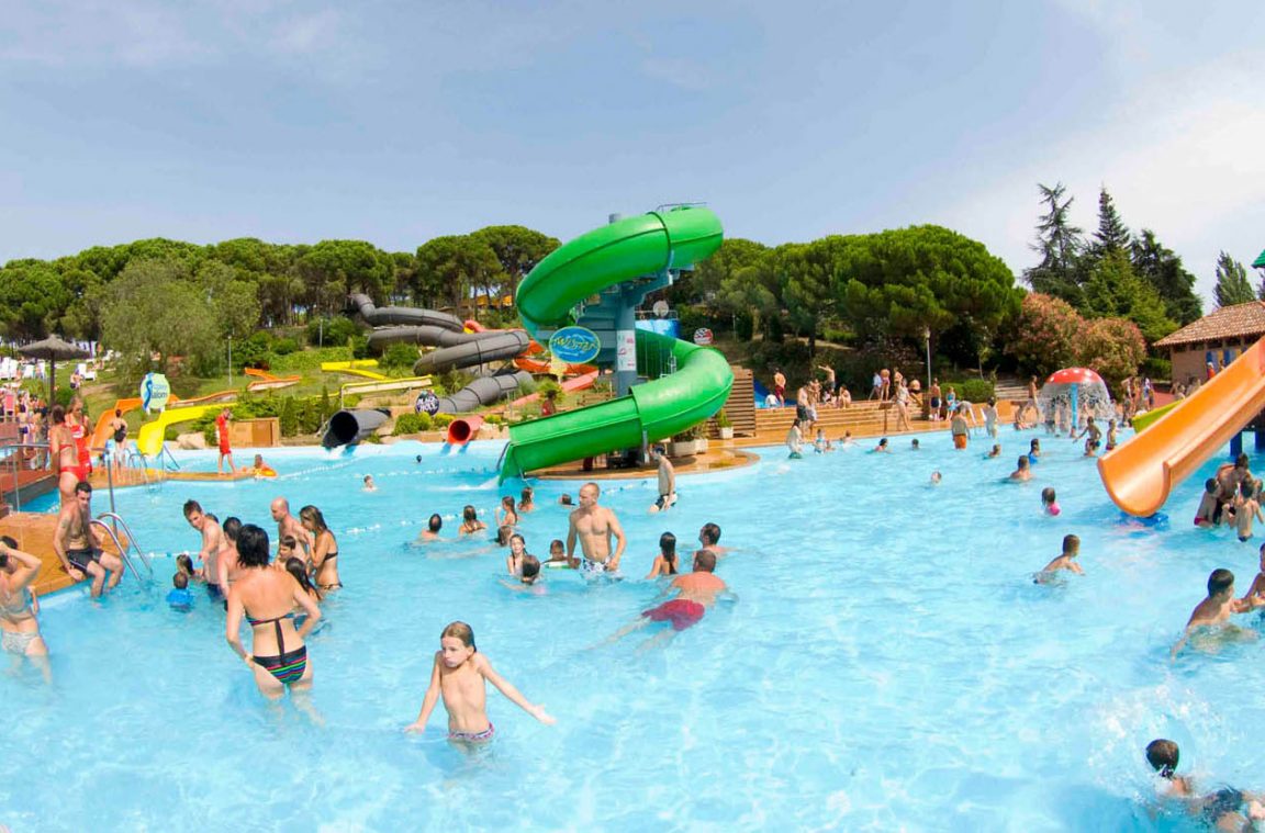 Twister: atracción de Marineland, en Palafolls, Barcelona