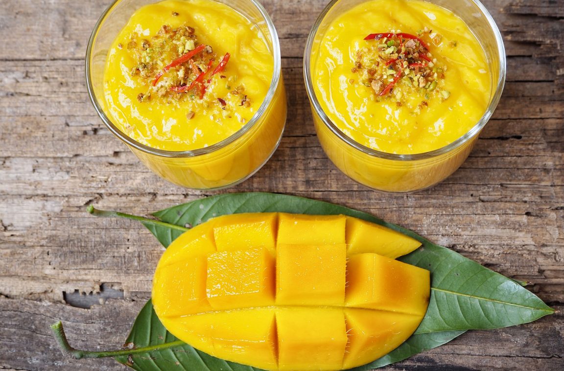 How to make a delicious mango lassi
