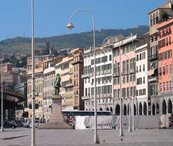Fuori a fare una passeggiata a Genova