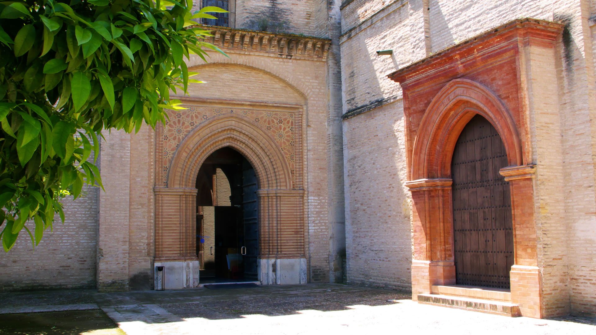 サンイシドロデルカンポ修道院、サンティポンセ、セビリア