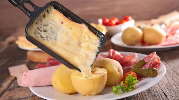 El queso raclette, un básico en toda raclette