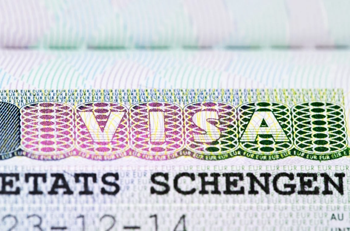 Visitare il visto Schengen per viaggiare in Svizzera