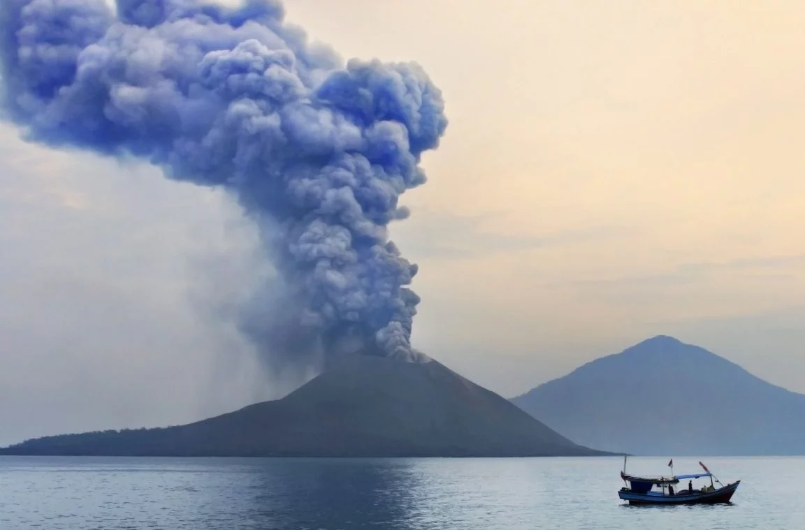 Anak Krakatau: der Sohn des Krakatoa-Vulkans
