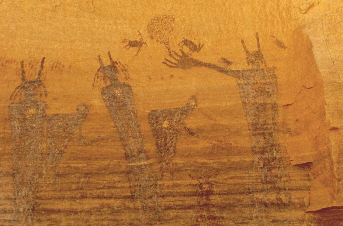 Aboriginal customs art