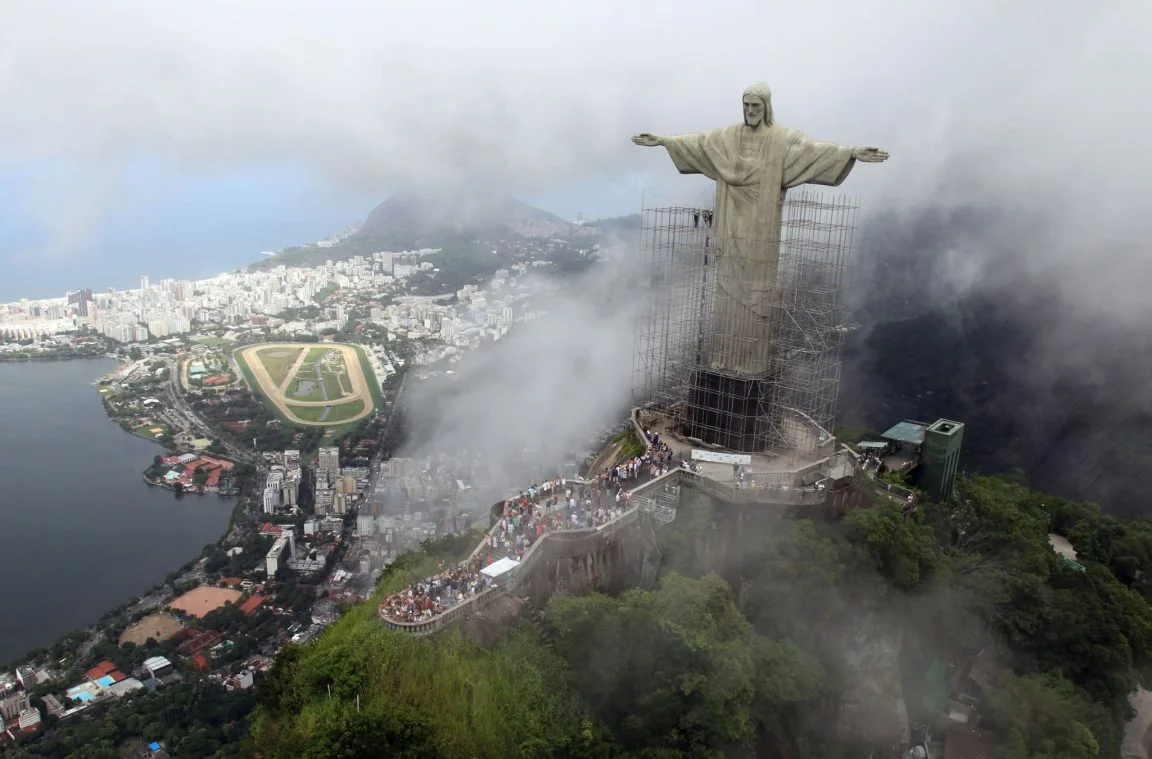 Krishti Shëlbues në Rio de Janeiro, Brazil