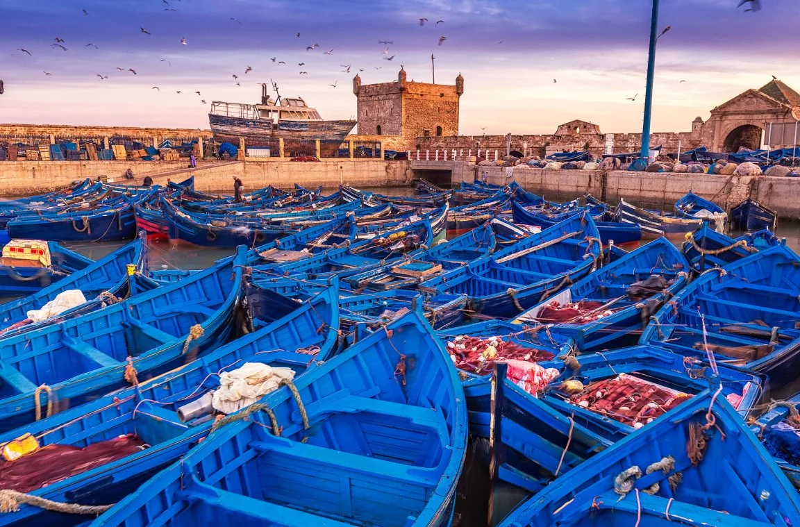 O fermoso porto de Essaouira en Marrocos
