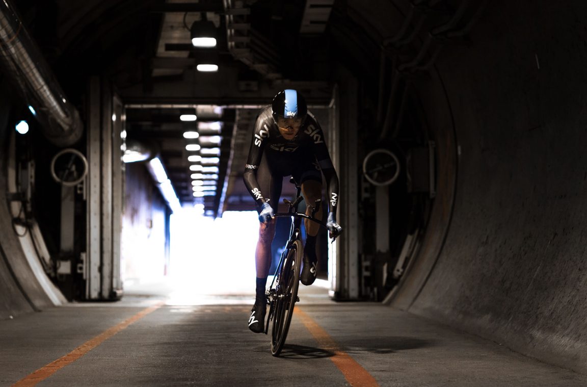 Der Eurotunnel wurde zum ersten Mal von einem Radfahrer überquert