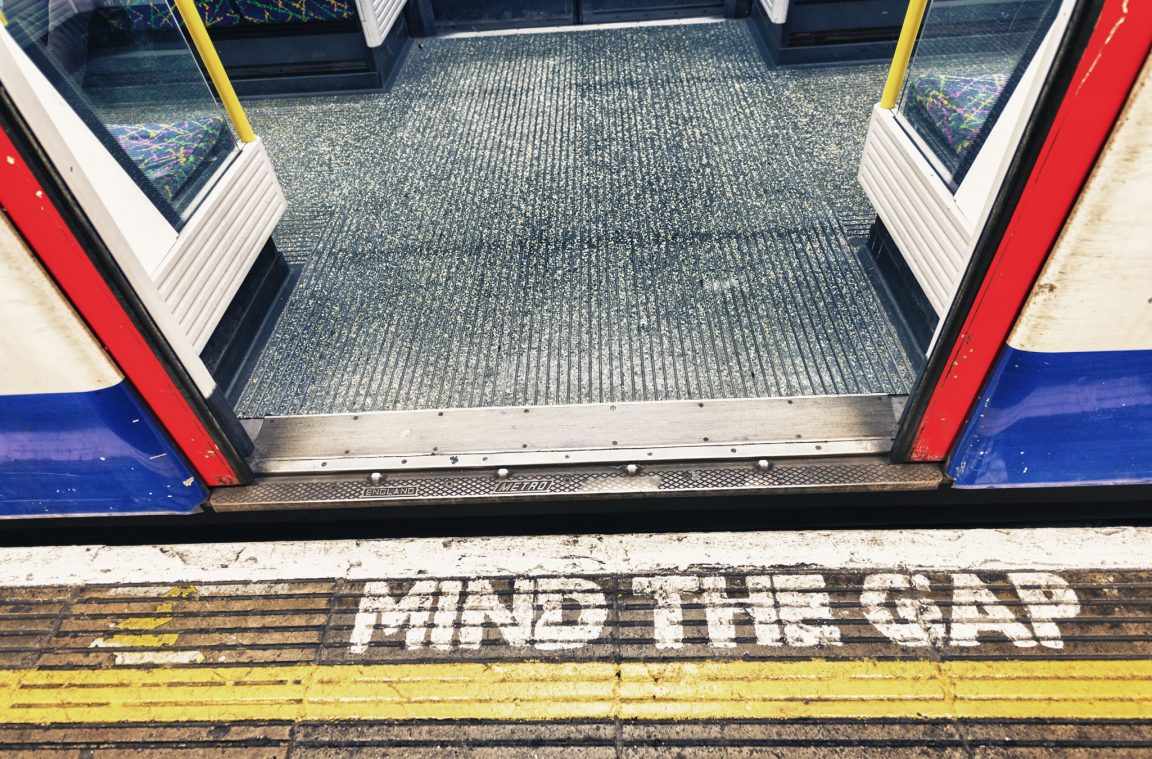 El metro de Londres y su famosa advertencia