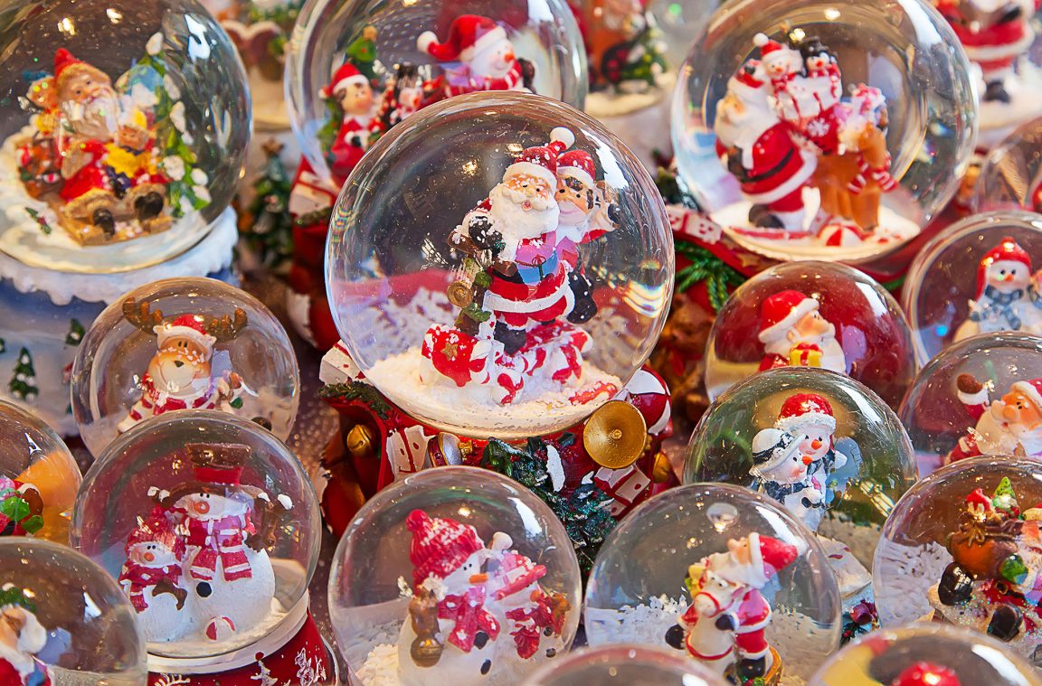 A orixe do Nadal e a súa decoración