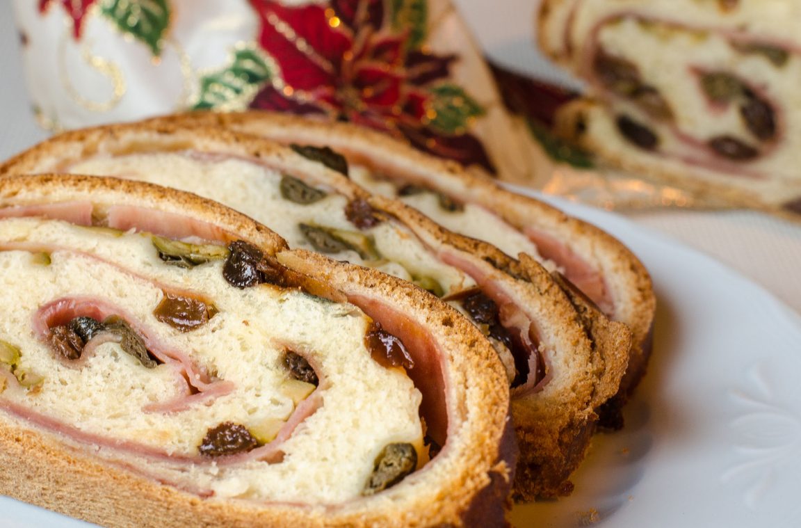 Chleb z szynką, wenezuelskie danie świąteczne