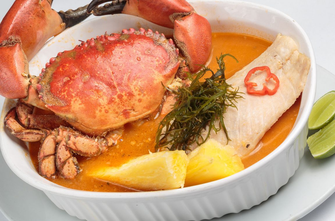 La parihuela: unha sopa peruana feita con ingredientes do mar