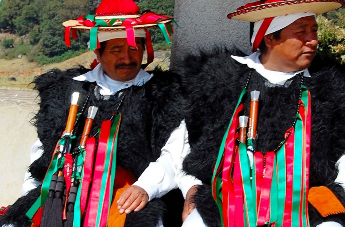 La vestimenta tradicional masculina de San Juan Chamula, Chiapas