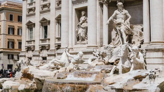 Las asombrosas esculturas de la Fontana di Trevi, Roma